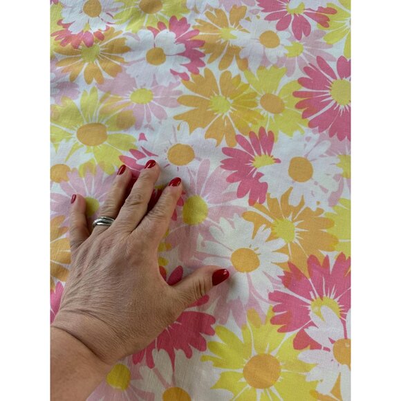 Vintage 70s flat/top bedsheet, pink orange yellow floral, twin size, Pequot - Picture 4 of 9
